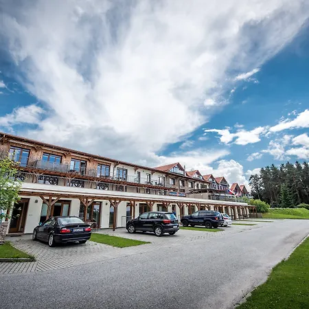 Rezidence Club Canada Lipno Sauna Wifi Parking Apartmanhotel 4*