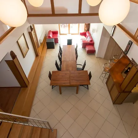 Aparthotel Rezidence Club Canada Lipno Sauna Wifi Parking 4*